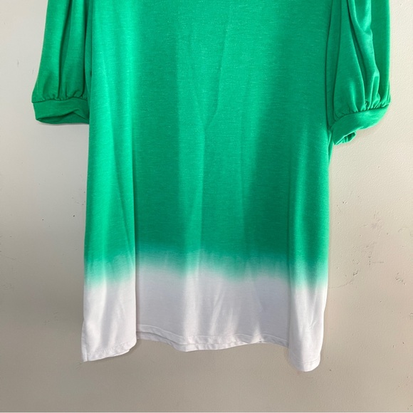CROWN & IVY Kelly Green Ombré Short Puff Sleeve Top, XL - Picture 3 of 9